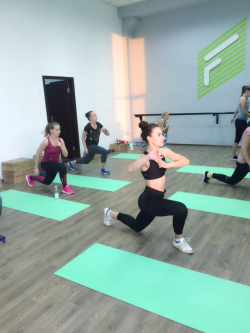FitnessHouse - Харьков, Stretching, Фитнес, Аэробика, Пилатес, Функциональный тренинг